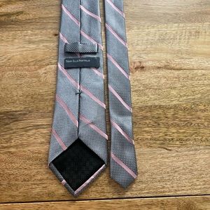 Pre-owned Perry Ellis Portfolio Tie